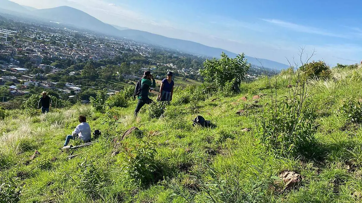 Más de 50 personas se dieron cita en los cerros del Pochote y del Charro Negro ubicados en la zona de Atlixco